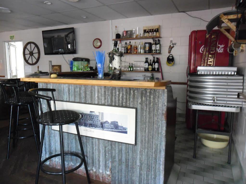 Banjo Paterson Motor Inn Townsville Exterior foto